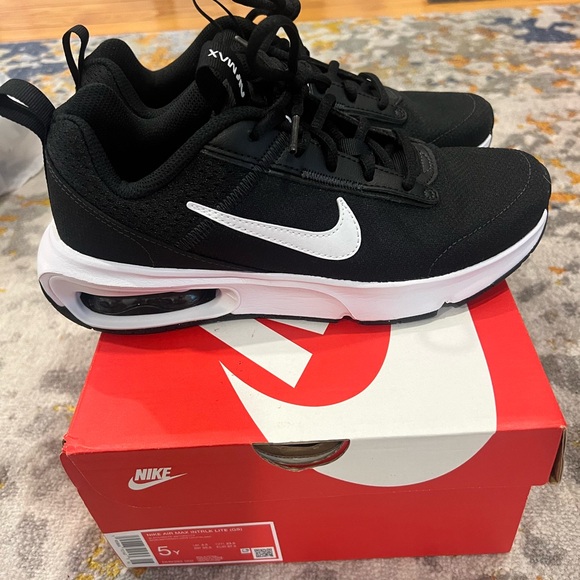 Nike Other - Nike Air Max INTRLK Lite GS - Black and White